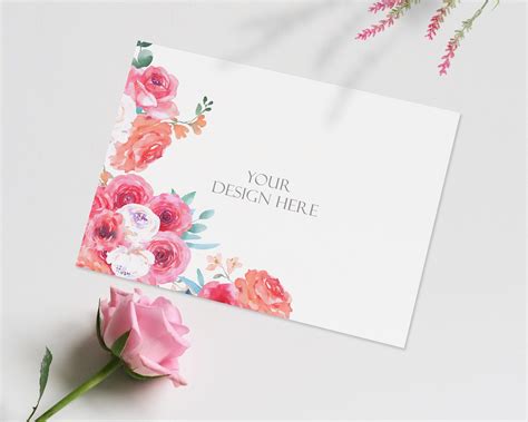 Download Greeting card mockup - floral